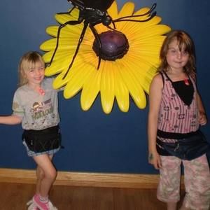 Meet your Posher, Elishia